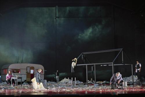 1.	Deutsches SchauSpielHaus Hamburg: »Herr Puntila und sein Knecht Matti« (Regie: Karin Beier / Bühne: Johannes Schütz)Josef Ostendorf, Joachim Meyerhoff, Kristov Van Boven, Lilith Stangenberg, Michael Wittenborn, Maximilian Scheidt (im Wohnwagen Jakob Neubauer) 