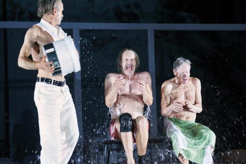 7.	Deutsches SchauSpielHaus Hamburg: »Herr Puntila und sein Knecht Matti« (Regie: Karin Beier / Bühne: Johannes Schütz)Kristof Van Boven, Joachim Meyerhoff, Michael Wittenborn