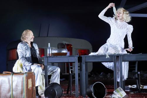 11.	Deutsches SchauSpielHaus Hamburg: »Herr Puntila und sein Knecht Matti« (Regie: Karin Beier / Bühne: Johannes Schütz)Joachim Meyerhoff, Lilith Stangenberg