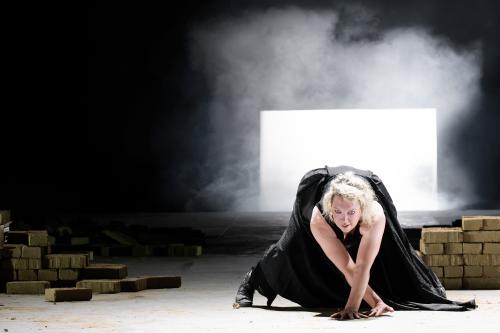 Vorankündigungsfoto »Fremde Sonne: Medea in Korinth«
