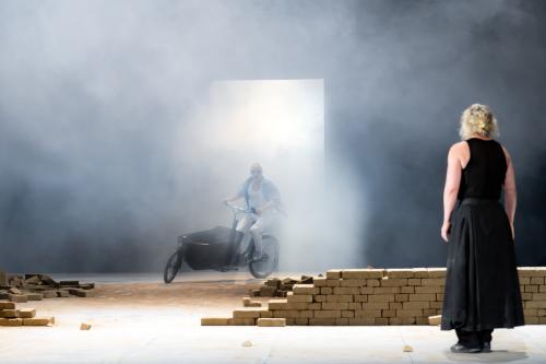 Probenfoto: Fremde Sonne: Medea in Korinth