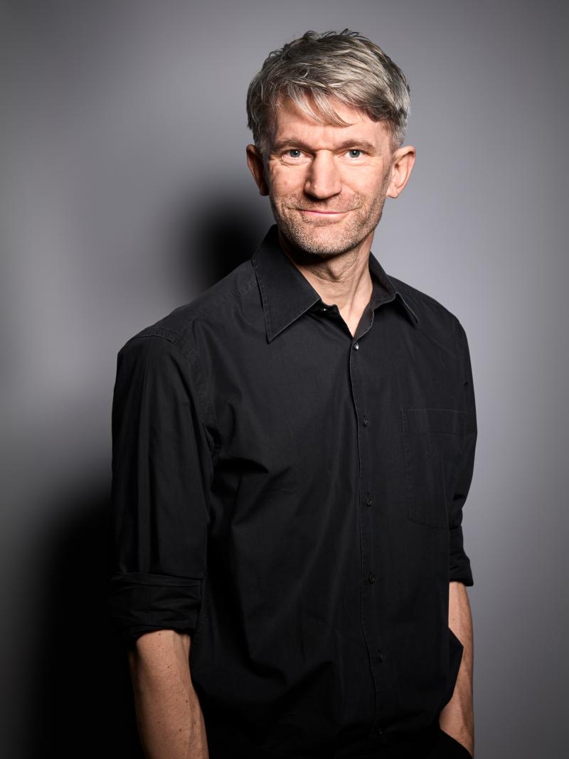 Ein Porträt des Schauspielers Friedrich Paravicini / fotografiert von Axel Martens