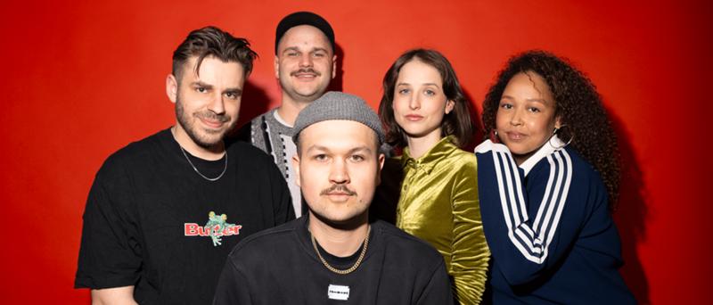 Weihnachtsshow Studio Rot / Sammy Bermudez