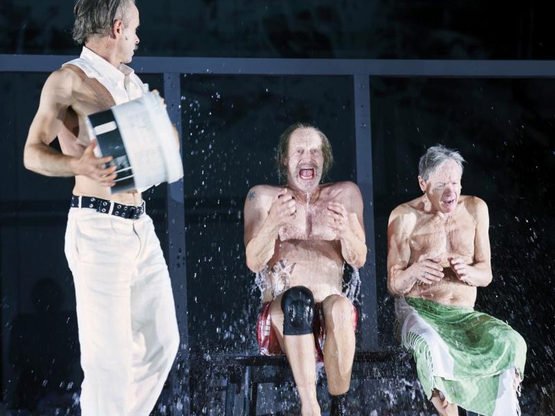 6.	Deutsches SchauSpielHaus Hamburg: »Herr Puntila und sein Knecht Matti« (Regie: Karin Beier / Bühne: Johannes Schütz) Kristof Van Boven, Joachim Meyerhoff, Michael Wittenborn